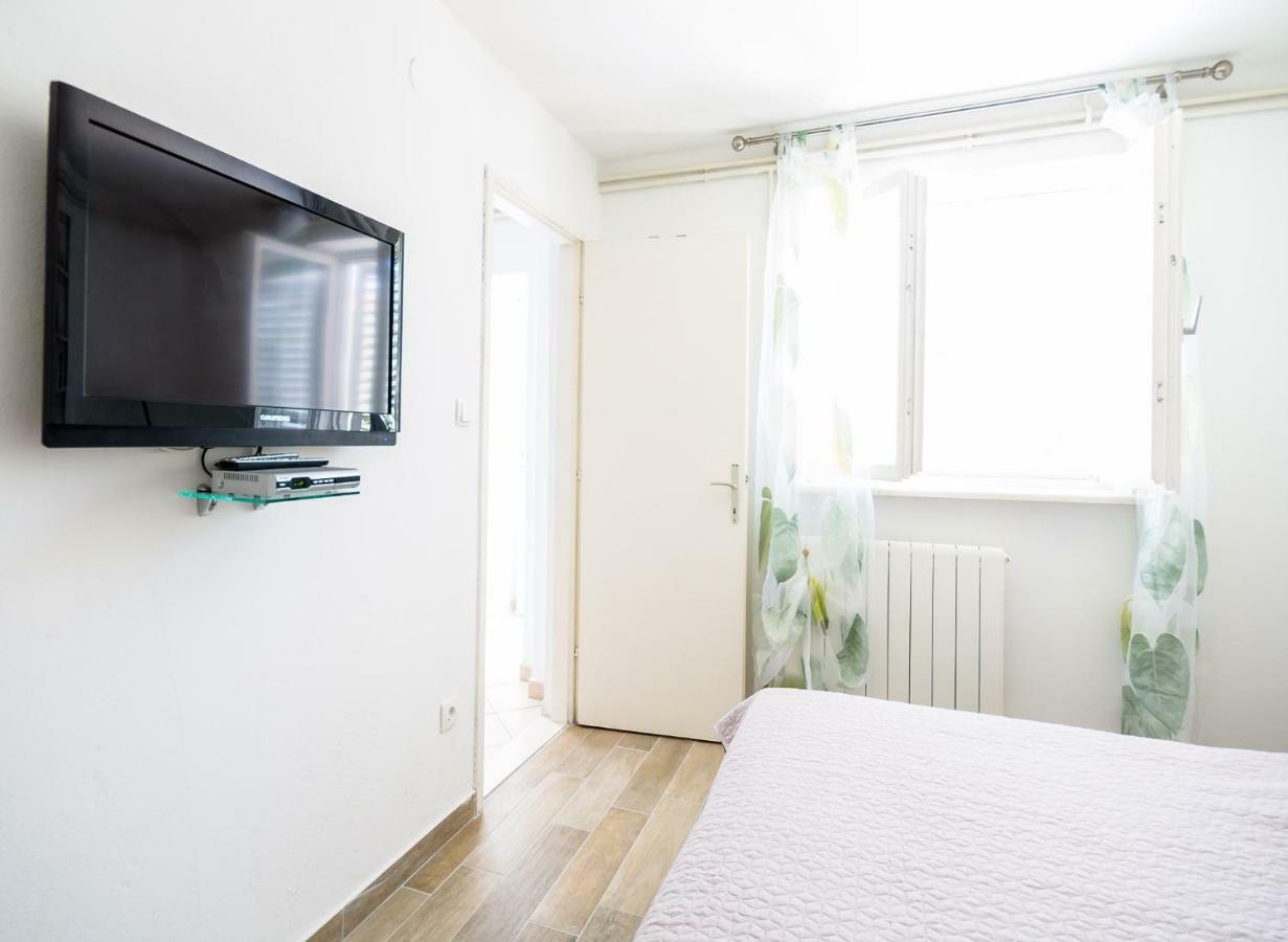 Apartments Laura Корчула Екстер'єр фото