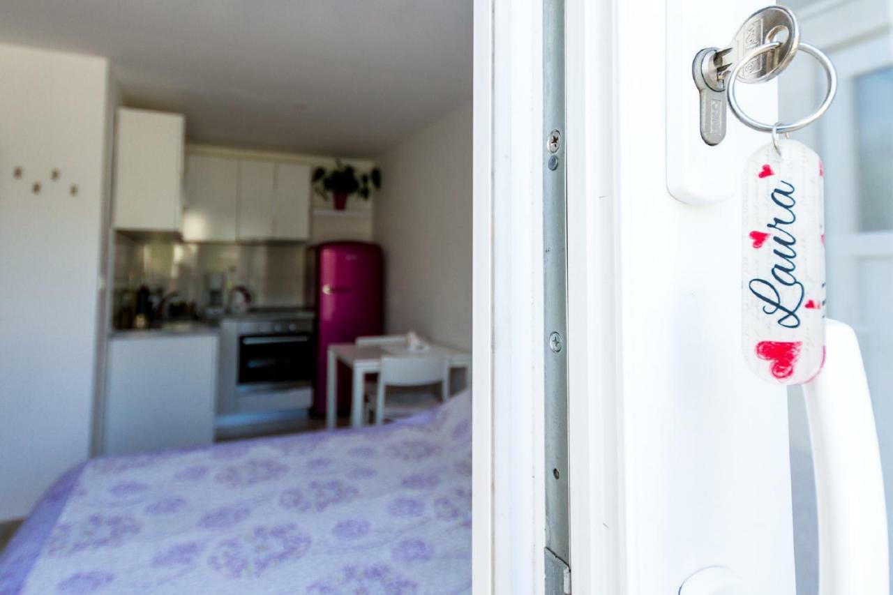 Apartments Laura Корчула Екстер'єр фото